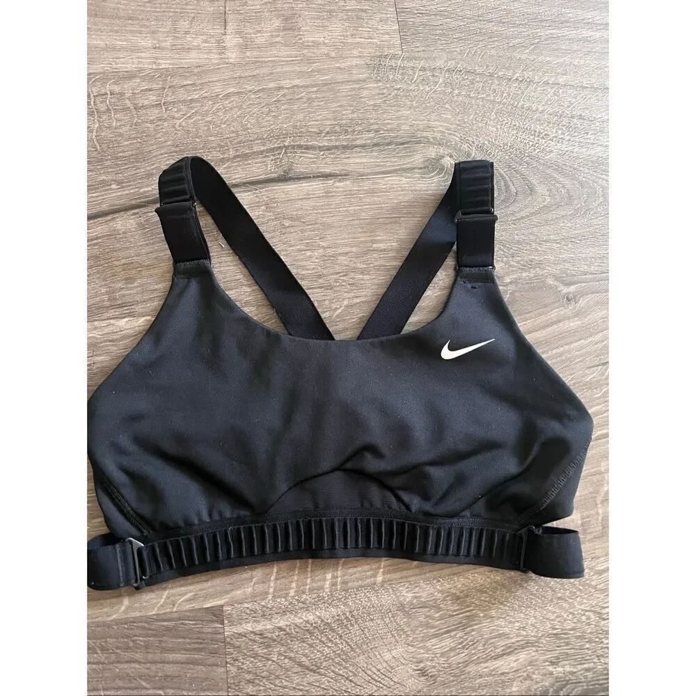 Nike Infinity Dri-FIT Sports Bra size Small
